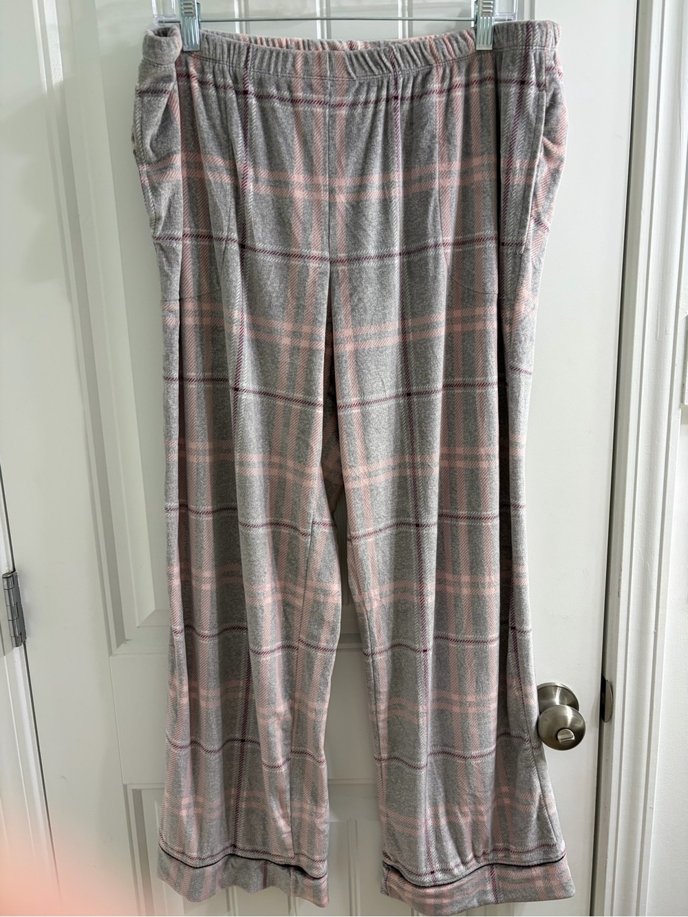 Joyspun Women’s Stretch Velour Plaid Fleece Pajama Set Pink & Gray XL - Picture 6 of 10